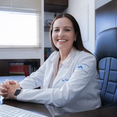 dr rebeca estrada delgado